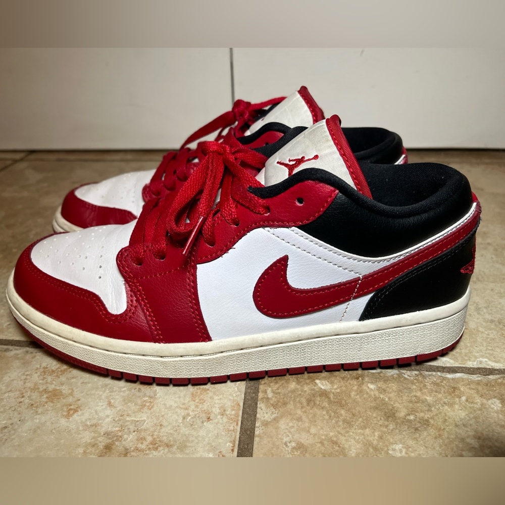 Size 8W - WMNS Jordan 1 Retro Low “Reverse Black Toe” DC0774-160 100% Authentic - Picture 1 of 8